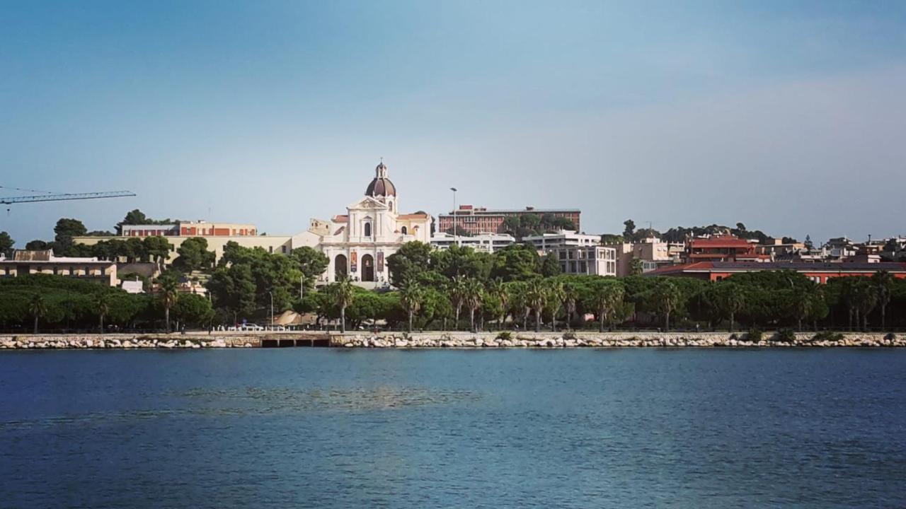 Apartment Vsg25 Nel Centro Di Cagliari Eksteriør bilde