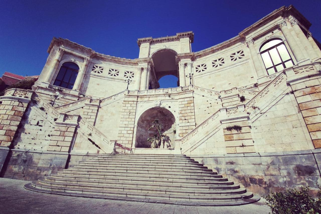Apartment Vsg25 Nel Centro Di Cagliari Eksteriør bilde